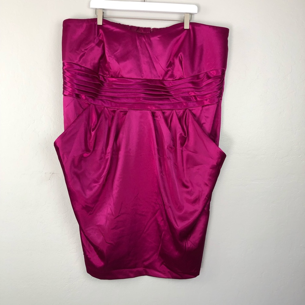 Torrid size 3X Pretty in Pink strapless dress